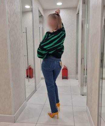 Мои услуги включают все, что ты только пожелаешь 😏 Открой для меня свои самые интимные фантазии, и я сделаю все, чтобы они стали реальностью. У меня есть богатый опыт, который поможет мне угодить тебе во всех отношениях. Со мной ты почувствуешь себя настоящим мужчиной, я знаю, как доставить удовольствие и удовлетворить все твои желания. У меня много положительных отзывов, которые можно найти на моем профиле. Мои фото настоящие и проверенные. Живу в Москве, принимаю в уютной атмосфере моей квартиры или могу приехать к тебе. Со мной ты получишь максимум удовольствия и незабываемые эмоции. 💋 Светлана