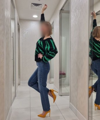 Мои услуги включают все, что ты только пожелаешь 😏 Открой для меня свои самые интимные фантазии, и я сделаю все, чтобы они стали реальностью. У меня есть богатый опыт, который поможет мне угодить тебе во всех отношениях. Со мной ты почувствуешь себя настоящим мужчиной, я знаю, как доставить удовольствие и удовлетворить все твои желания. У меня много положительных отзывов, которые можно найти на моем профиле. Мои фото настоящие и проверенные. Живу в Москве, принимаю в уютной атмосфере моей квартиры или могу приехать к тебе. Со мной ты получишь максимум удовольствия и незабываемые эмоции. 💋 Светлана
